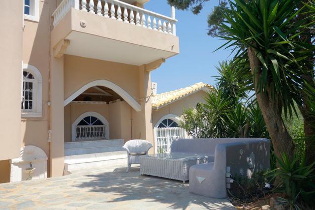 Villa Dendron Agia Marina  Zewnętrze zdjęcie